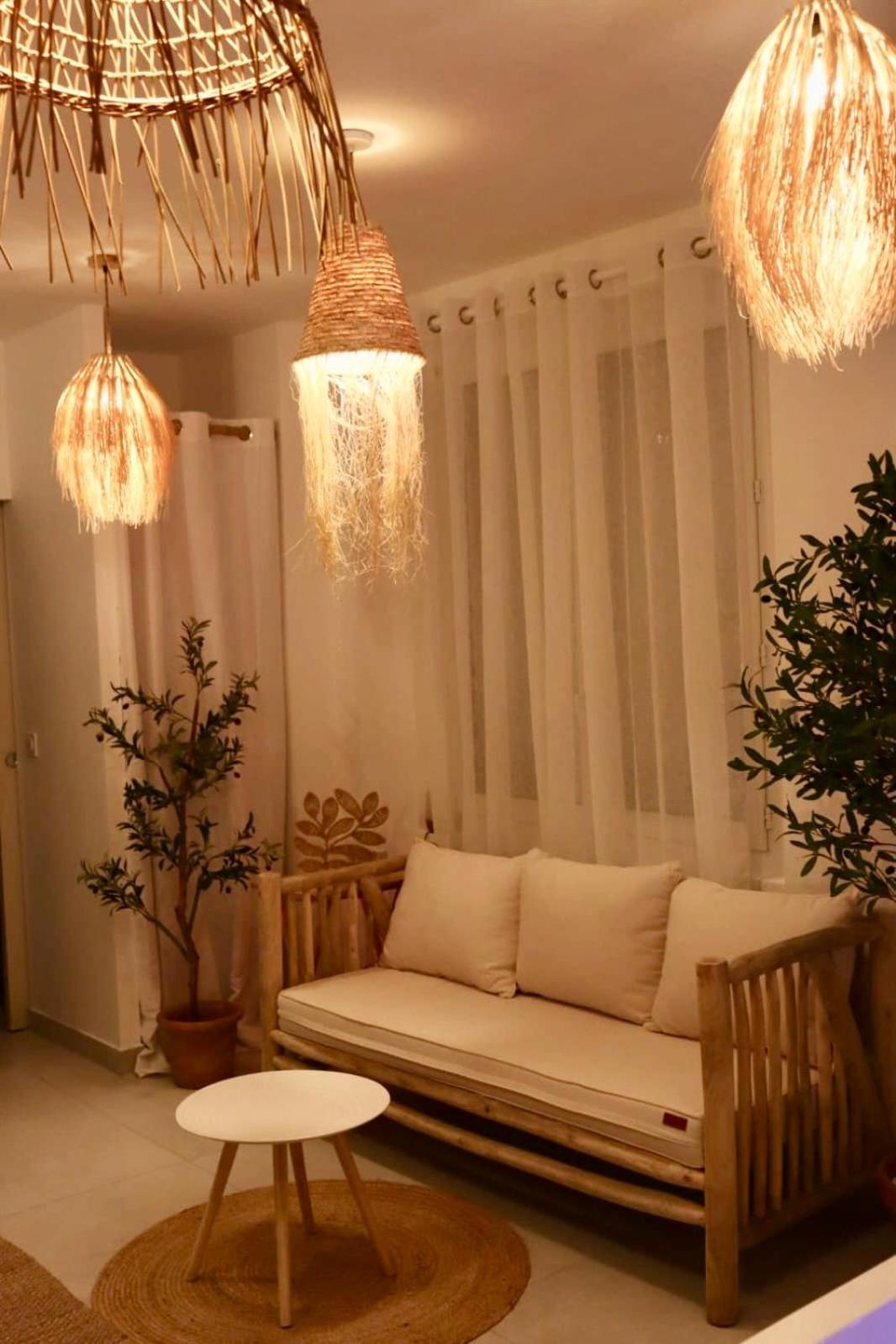 Loveroom Mykonos Avec Balneotherapie * Toulon