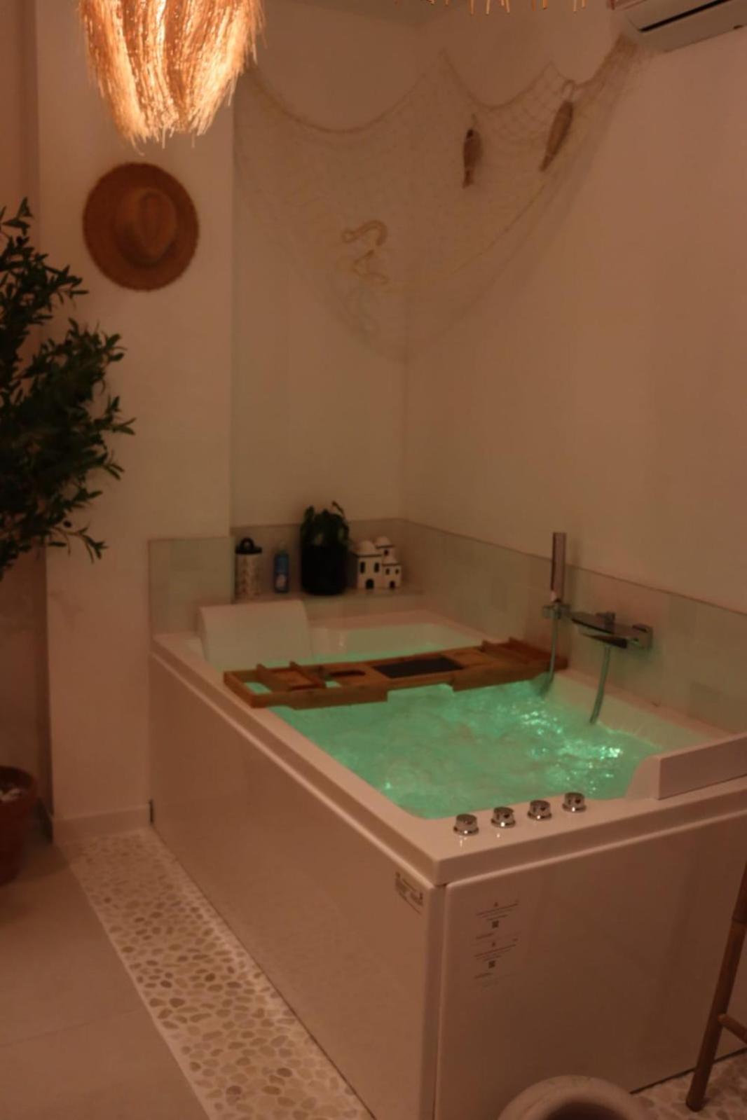 Loveroom Mykonos Avec Balneotherapie
